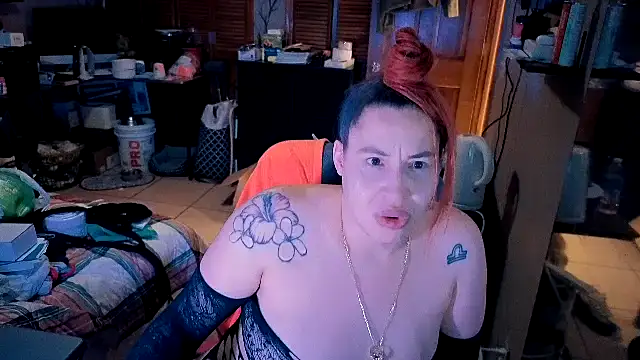 imisamoore69 online show from May 3, 3:32 am