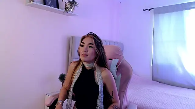 Lissy Backer online show from July 7, 3:04 pm