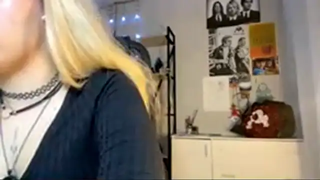 RosyWhisper online show from August 4, 4:57 pm