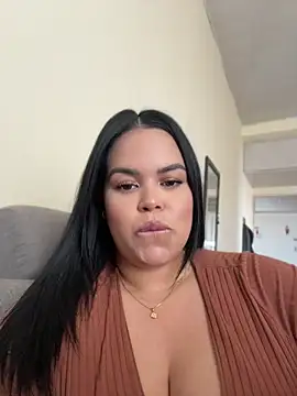 AliceStarshine online show from July 31, 5:47 pm
