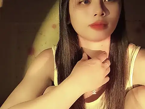 Ziinii online show from July 13, 7:47 pm