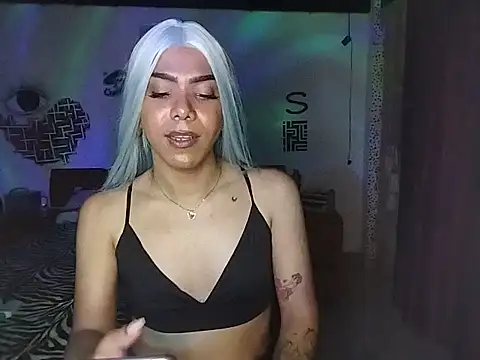 Alexia Rox online show from August 6, 3:46 am