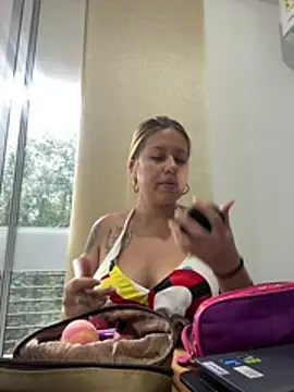 Angelabennett online show from July 28, 6:53 pm