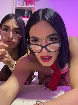 Luxury Luna  online show from July 27, 6:10 am