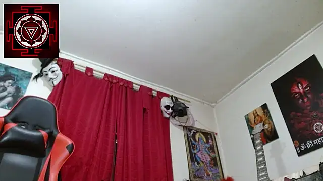 Amanda Valeska online show from April 30, 6:57 pm