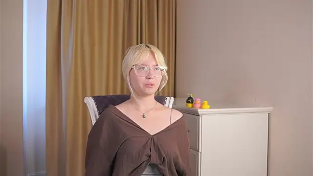 ErlineKaszinski online show from July 25, 1:51 pm