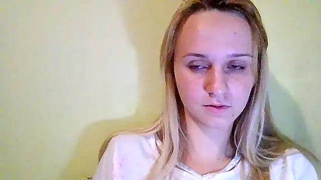 SunSakura online show from August 3, 8:47 pm