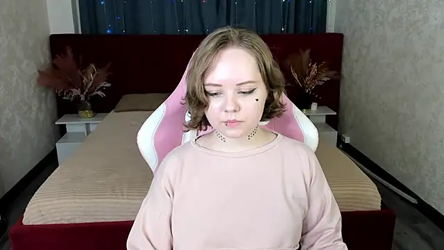 Tara-Linn online show from August 6, 9:38 am