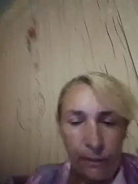 Bliss4532 online show from August 5, 6:58 pm