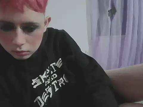valkittyegirll online show from July 31, 2:01 am