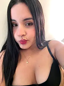 Snapshot of IvyValentine chatting on October 2, 6:02 pm IvyValentine online show from October 2, 6:02 pm