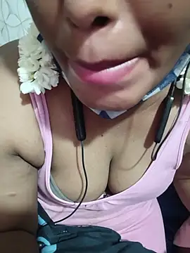 OfficialCuteAbi online show from July 30, 6:20 pm