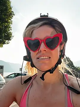 Babe Station online show from July 31, 6:03 am