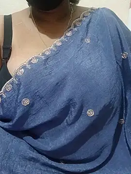 TamilAmmu89 online show from July 28, 5:24 pm