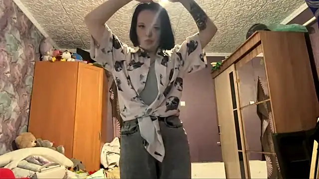 LiliaGalathe online show from July 29, 4:29 pm