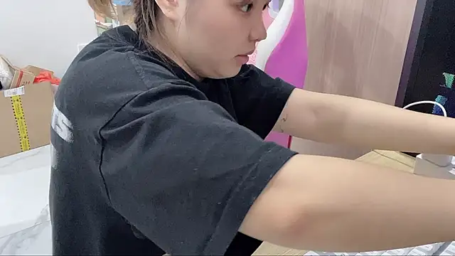 Sachiko18 online show from August 4, 6:52 am