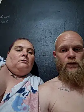 bigcurvequeen online show from August 3, 5:29 pm