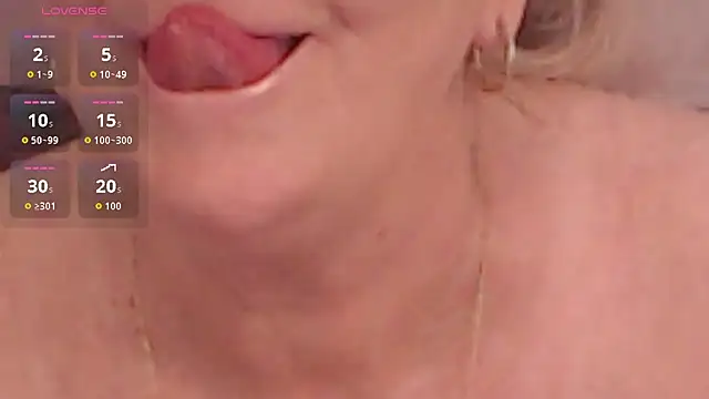 LadyAlana online show from July 30, 9:48 pm