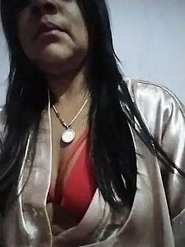 Hazel011 online show from August 6, 2:29 am