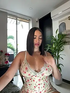 HannaBeckett online show from February 2, 12:04 pm