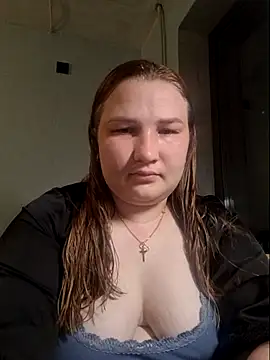 Jullia000 online show from August 2, 9:18 pm