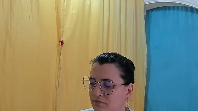 MARILYN GARCIA online show from July 15, 4:33 pm