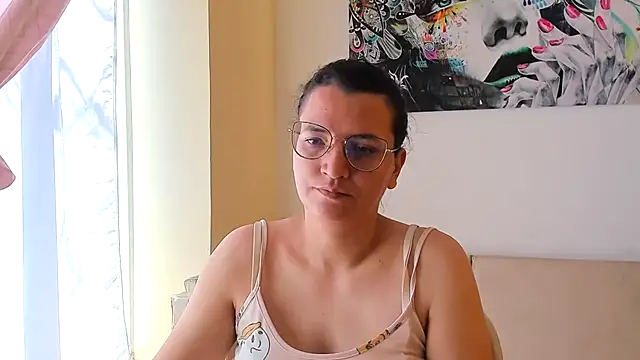 MARILYN GARCIA online show from July 5, 4:01 pm