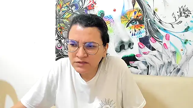 MARILYN GARCIA online show from March 13, 1:45 pm