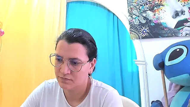 MARILYN GARCIA online show from July 31, 3:02 pm