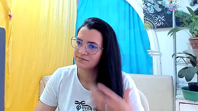 MARILYN GARCIA online show from July 14, 4:11 pm