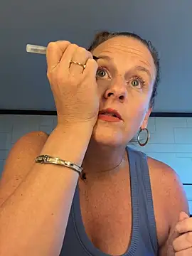 Daisymae017 online show from August 6, 5:20 pm