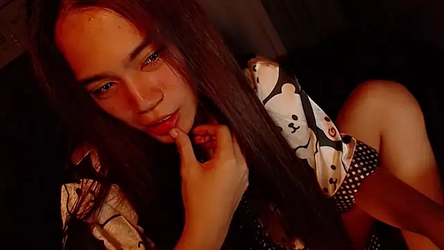 FlexibleYassi online show from December 5, 9:32 am