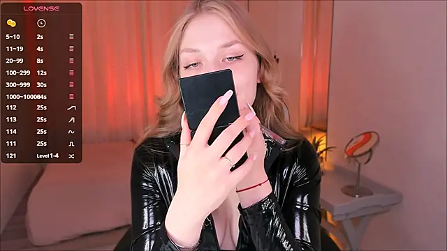 DakotaMabs online show from October 19, 9:44 am