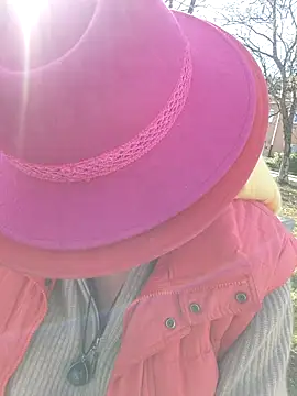 MucMilf59 online show from February 26, 12:37 pm