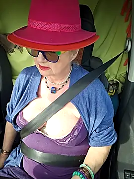 MucMilf59 online show from March 10, 1:15 pm