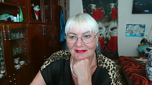 JenaCheim online show from July 27, 6:43 am