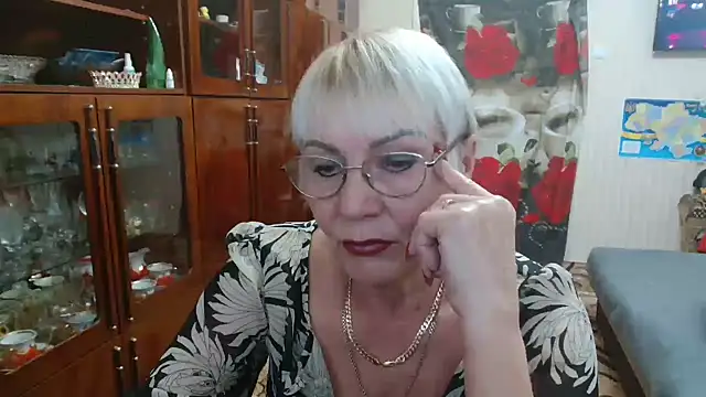 JenaCheim online show from November 20, 7:31 am