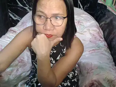 ASIANDOLLY4U online show from April 29, 10:15 pm
