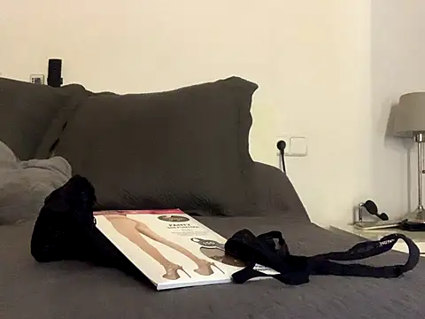 Chic desire online show from September 19, 7:51 am