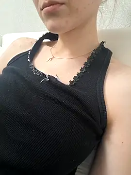 Snapshot of Bantjuli666 chatting on September 23, 5:16 am Bantjuli666 online show from September 23, 5:16 am