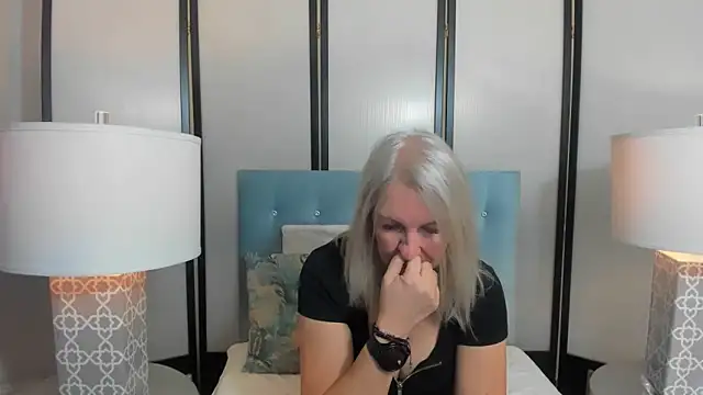 EricaTop online show from November 16, 6:04 am