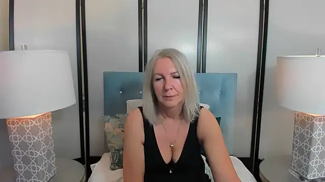 EricaTop online show from June 17, 6:20 pm