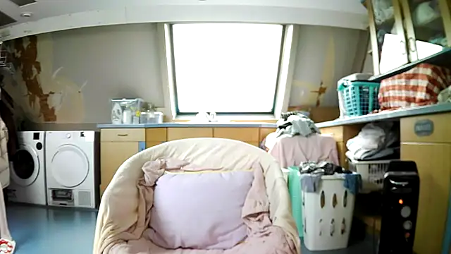 SexyAmanda32 online show from December 20, 1:15 pm