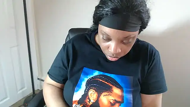 Sexymona1218 online show from July 22, 3:57 pm