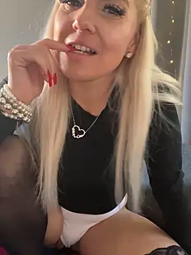 MIA-XXX online show from November 5, 11:48 am