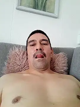 Cumsex81 online show from April 2, 8:39 pm