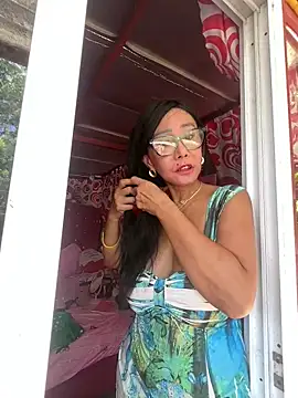 sweetieme online show from June 10, 2:11 am