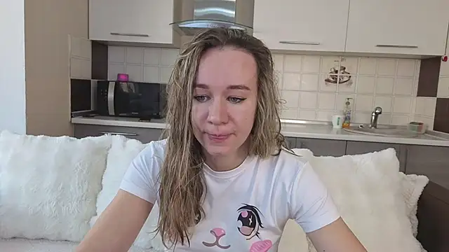 margolisa online show from December 5, 6:02 am