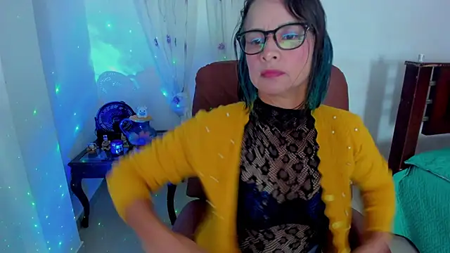 BrianaGarner online show from January 7, 7:34 am