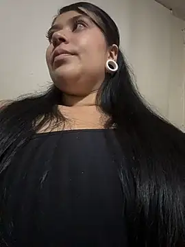 emilyjohanson online show from May 3, 6:39 am